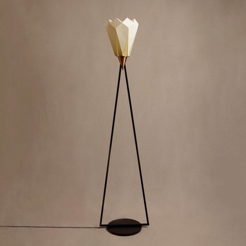 Adamas Lamp