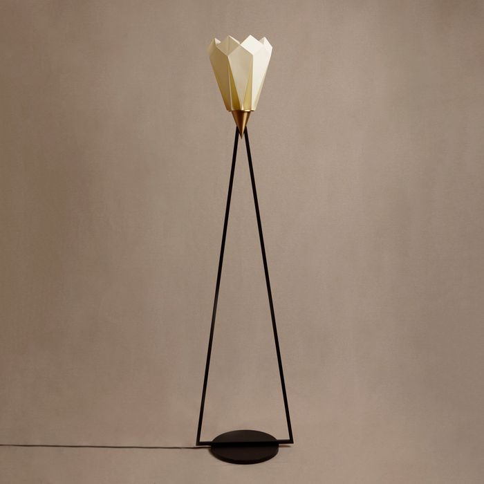Adamas Lamp