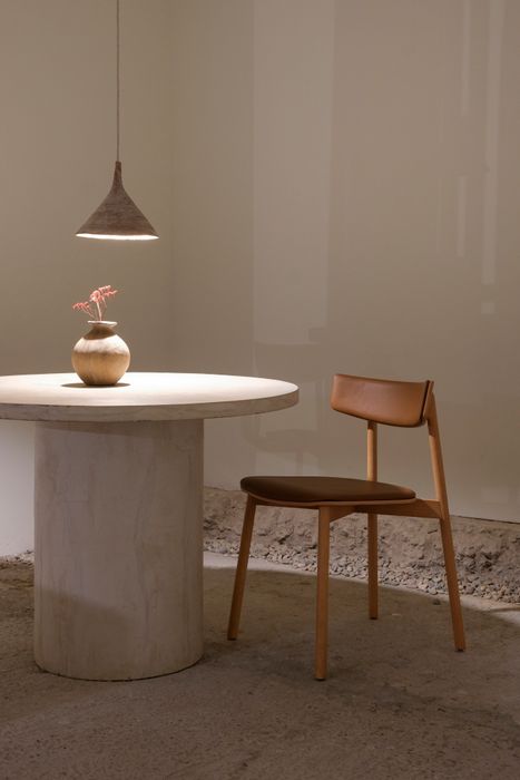 Kol chair