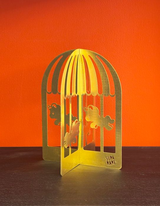 Merry-Go-Round Book Stand