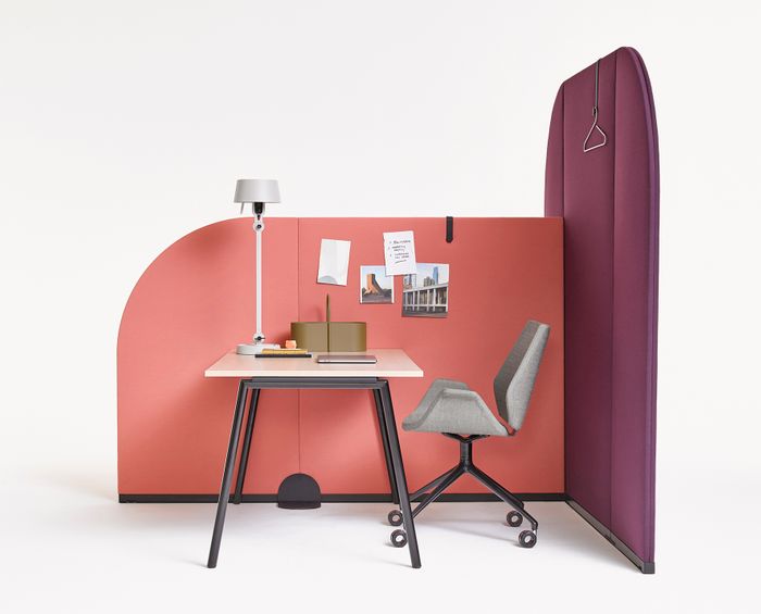 Wallstreet space divider