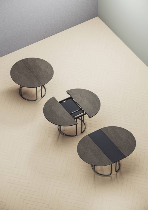 Scala Indoor Table