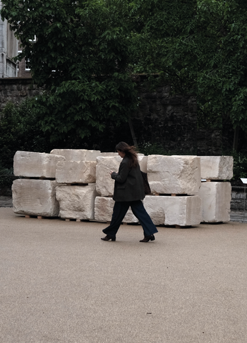 A Room of Stone Fragments_3