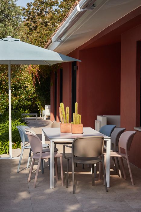 TRENA chair collection