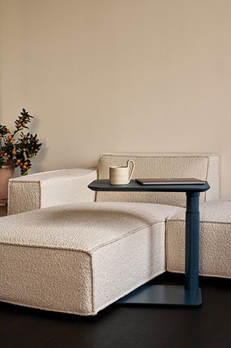 Float Adjustable Collaborative Tables