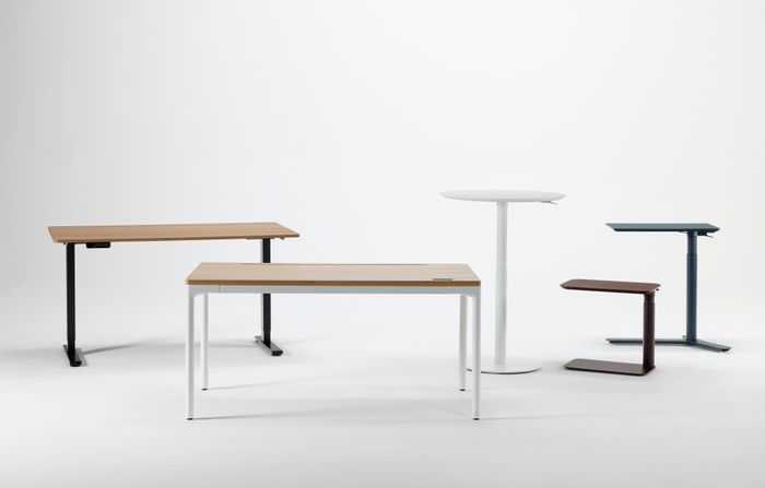 Float Adjustable Collaborative Tables
