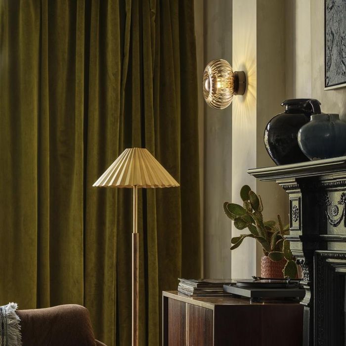 Chelsea Glass Round Diffuser Wall Light Flush Mount