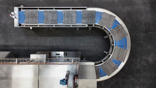 Reconditioned carpet tiles