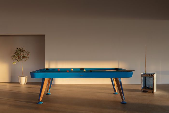 Diagonal pool table