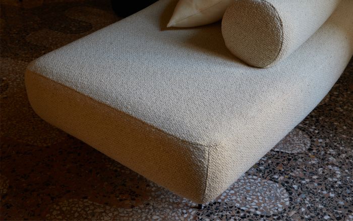 ONDA dining sofa