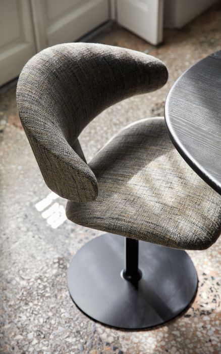 LUZ swivel chair