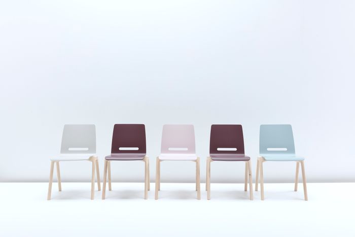 Forum chair