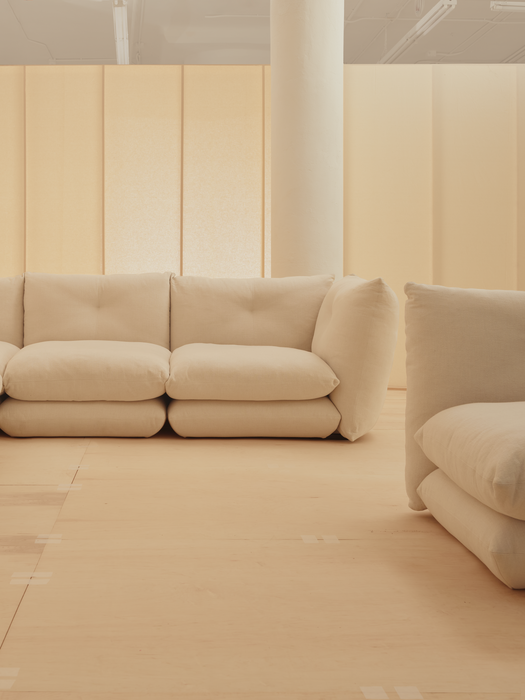 Perron Pillo Sofa