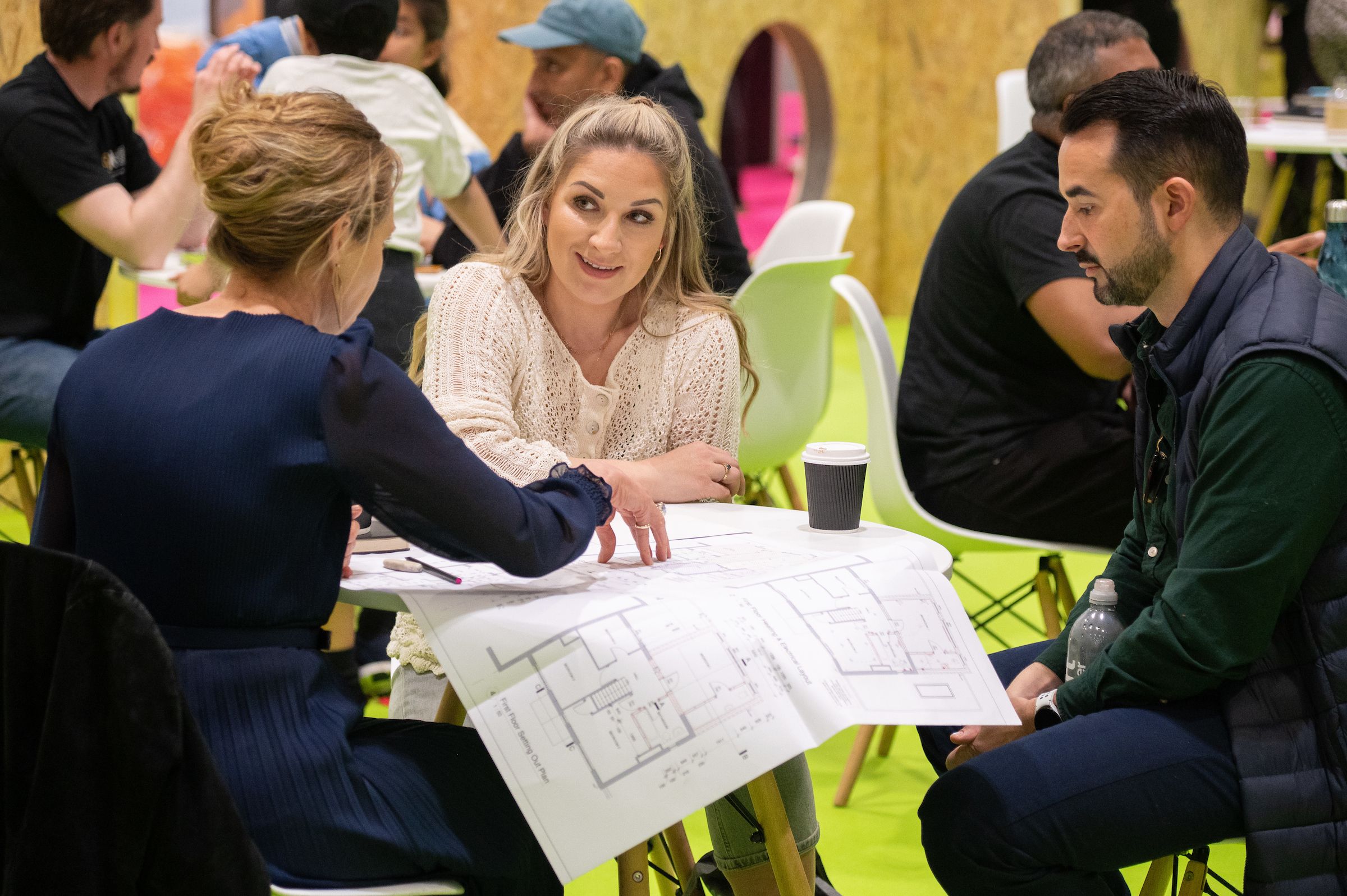 image of an expert helping at the green living advice zone