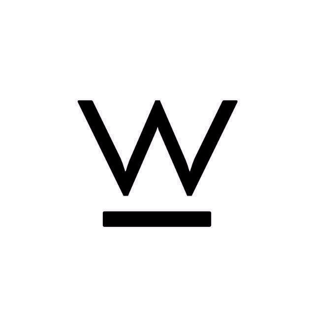 w logo