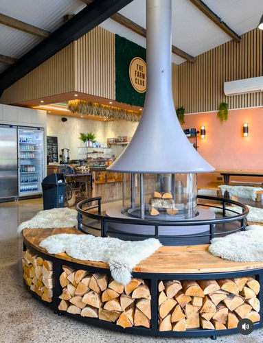 Installation of an EVA Logstore central fireplace