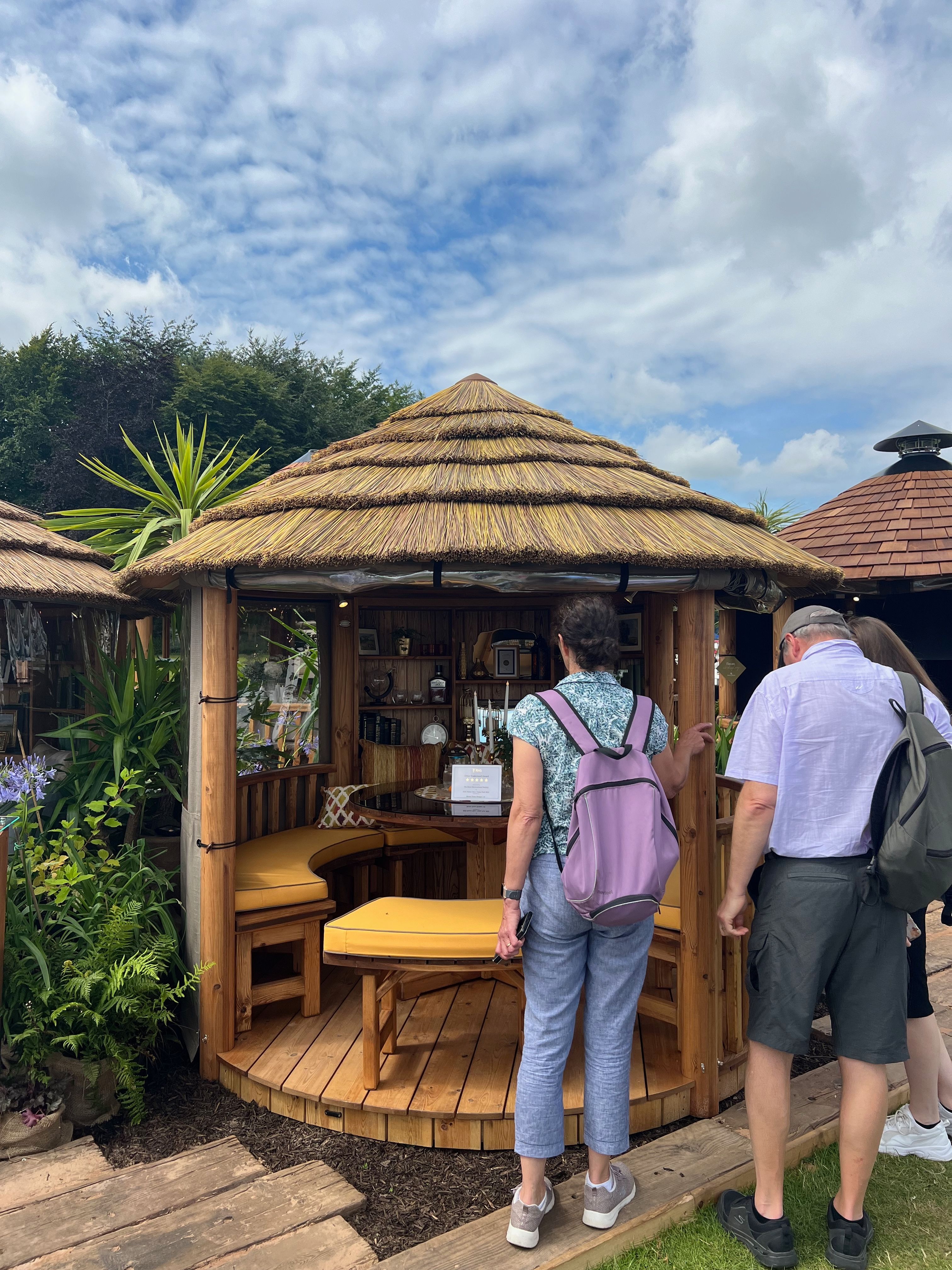 How to Make a Breeze House Luxury Garden Gazebo Your Own