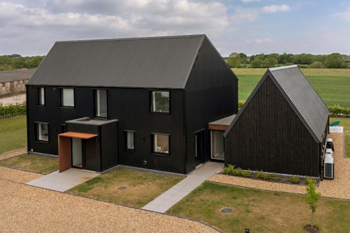 @Hay_Barn_Build - a Scandi style self-build in the East Anglian countryside