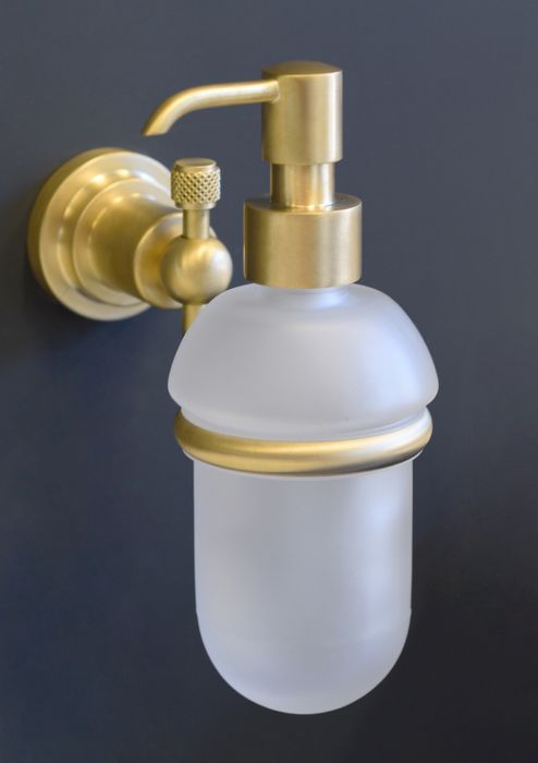 Bathroom accessories