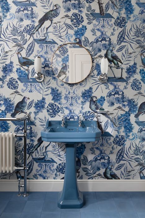 Bathroom colour
