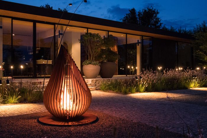 Firepit provided by Glowbus