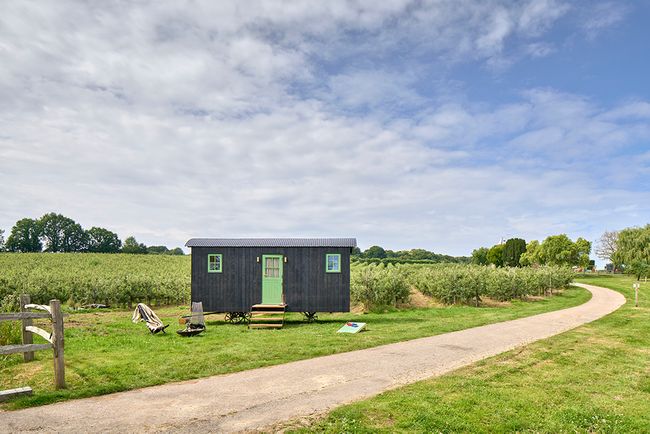 Discover handcrafted, design-led Hurkle Huts at Grand Designs Live