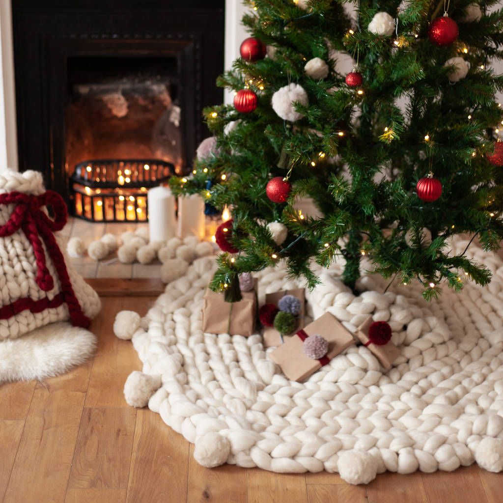 knit tree skirt
