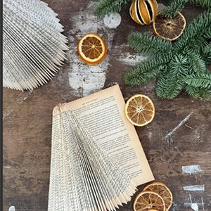 Vintage Wreaths, No-Sew Bows & Paper Tree Magic