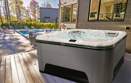 Relax this year with Hydropool hot tubs and swim spas