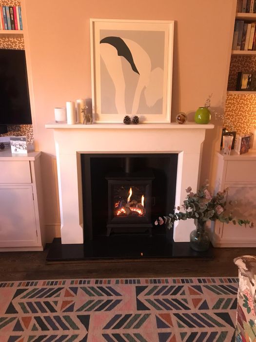 Efficient gas fires and stoves