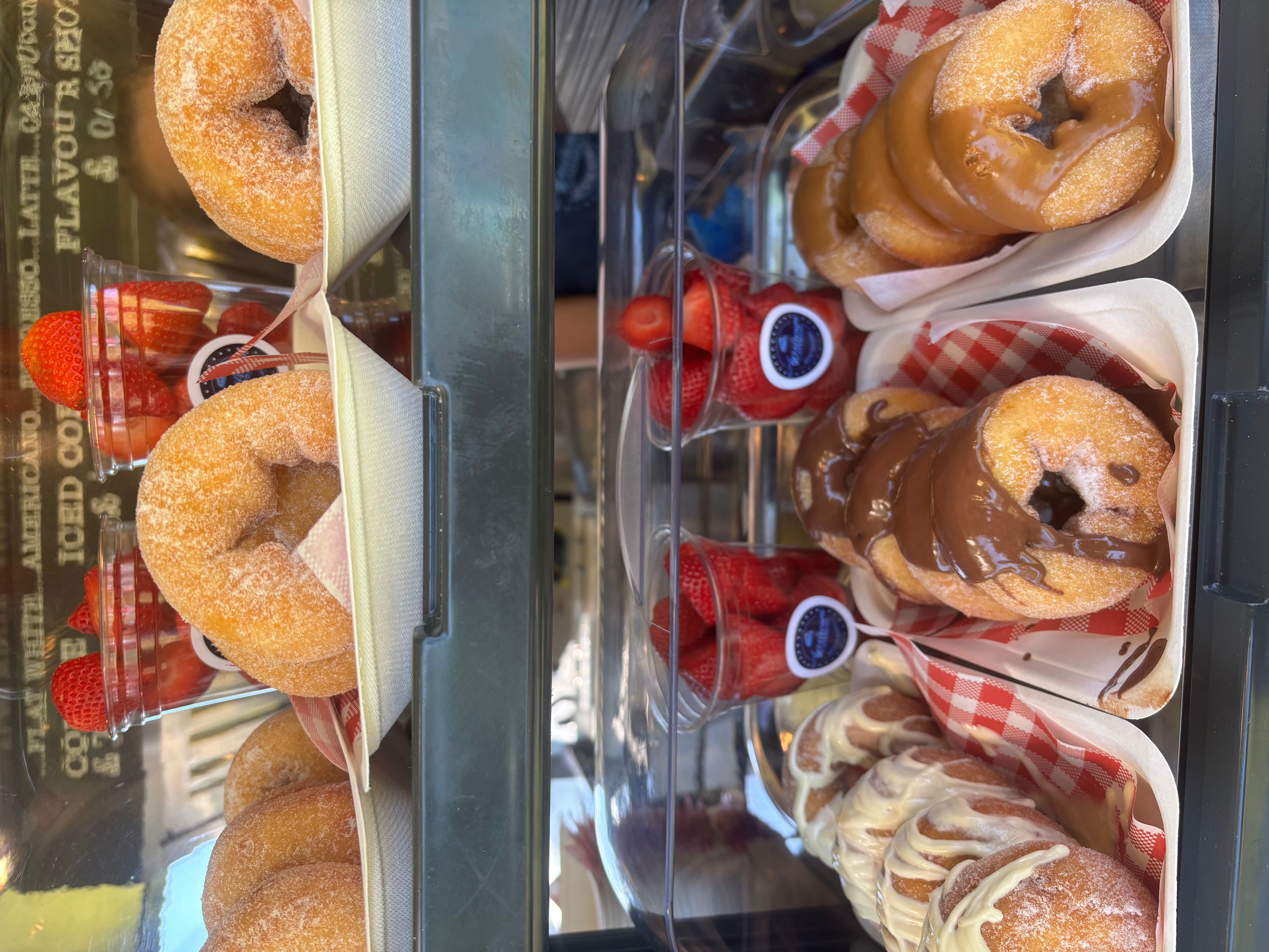 Coffee donut & crepe