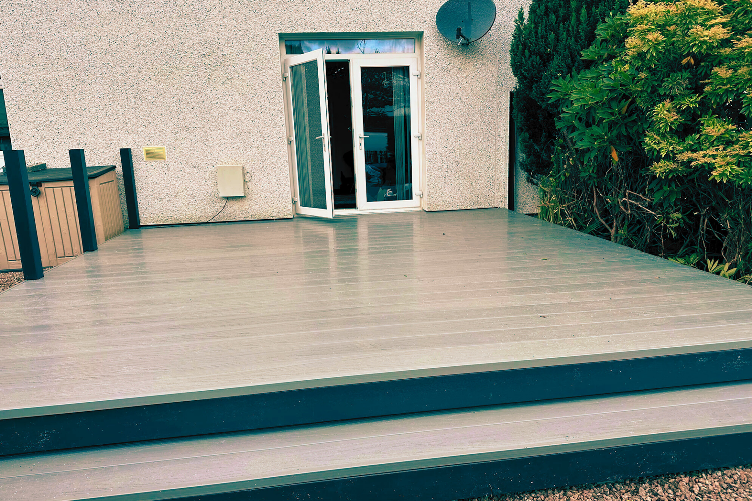 DM Decking