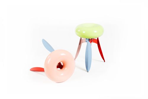 Dot Nut – A Modular Stool within the Dot Collection