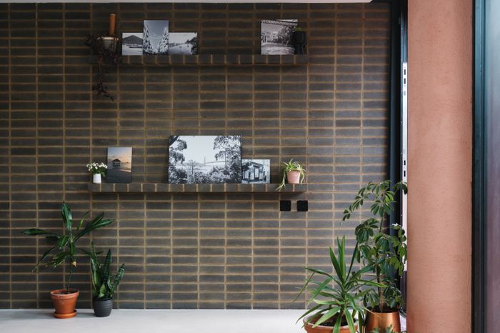 K-BRIQ®, UK-manufactured low carbon brick made from near 100% recycled UK construction & demolition waste