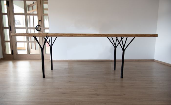 Betors – Oak and Steel Table