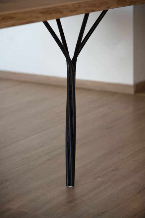 Betors – Oak and Steel Table