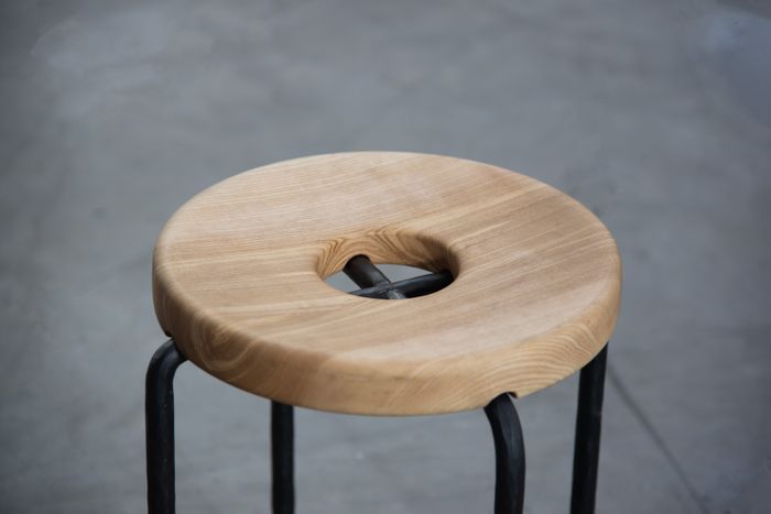 Tupperstoo – Hand-Forged Steel and Wood Stool