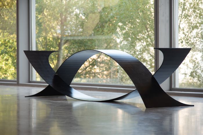 Hallta – Beech and Steel Table