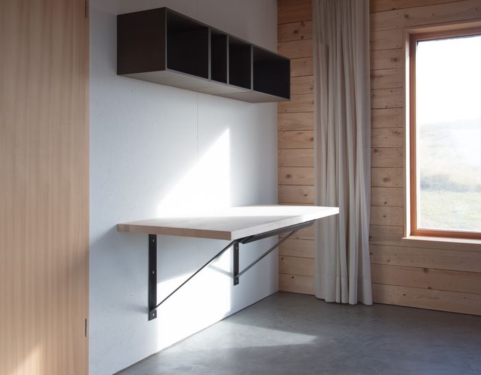 Defold – Floating Oak and Steel Desk