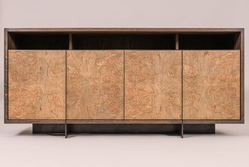 Datum Credenza