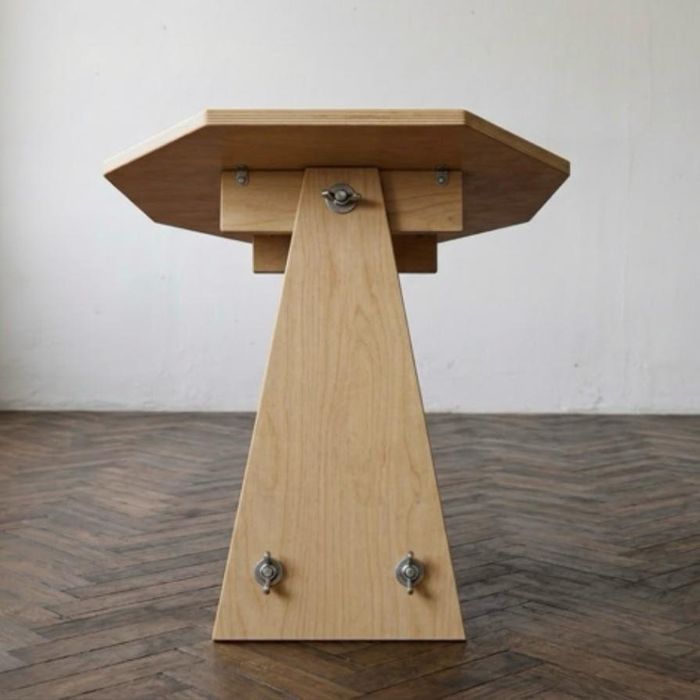 OCTAVE PEDESTAL. TRESTLE TABLE CONFIGURATION