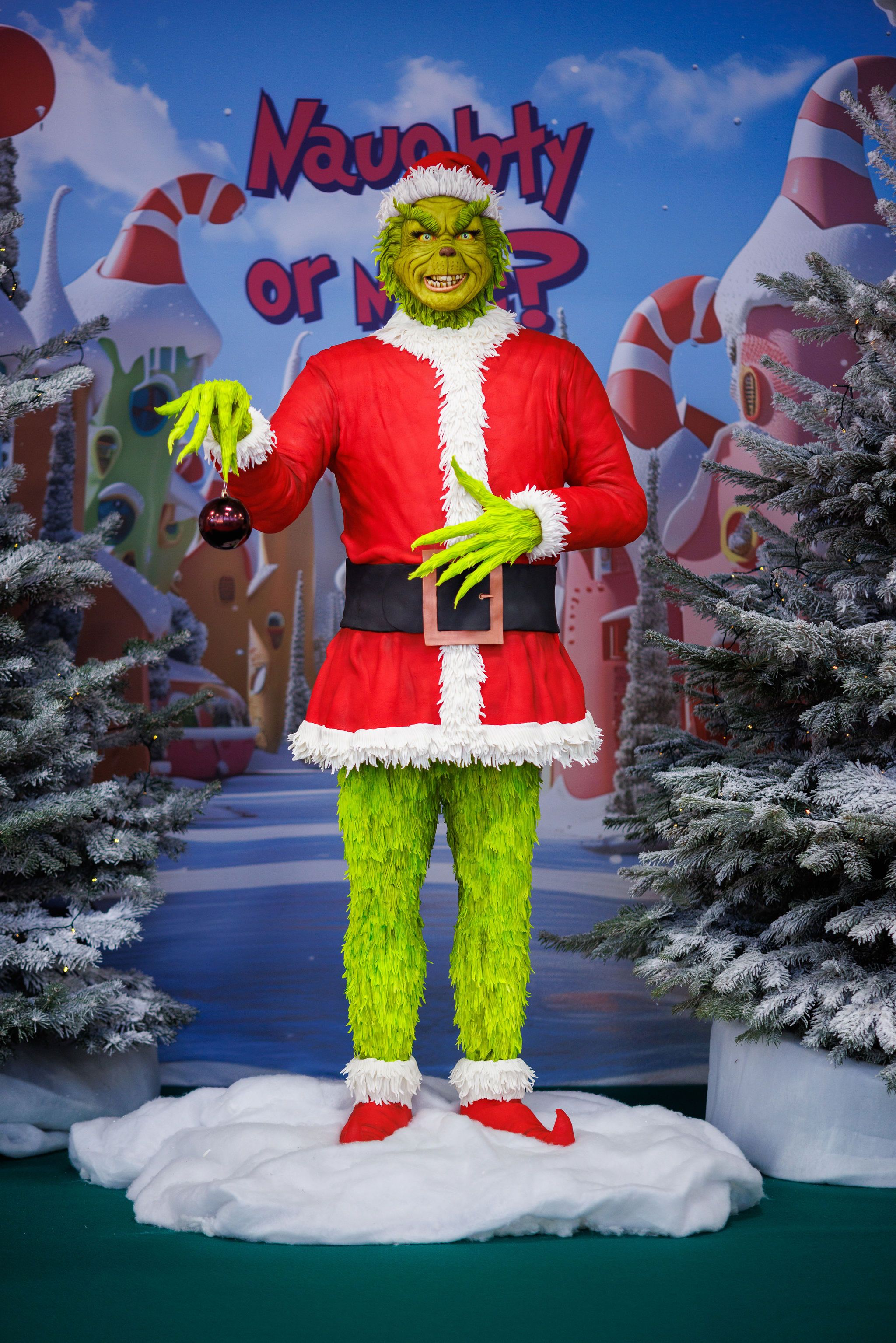 grinch showstopper