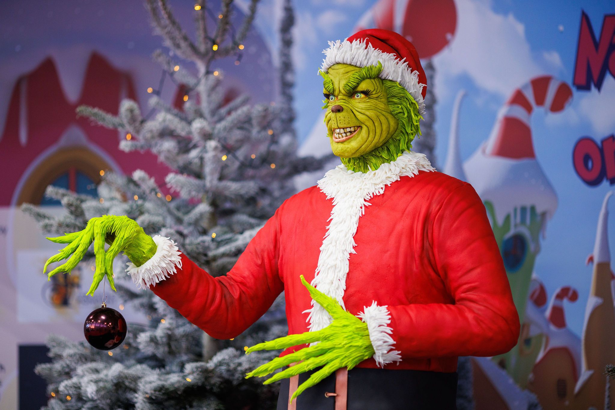 Snap a selfie with the&nbsp;Showstopper