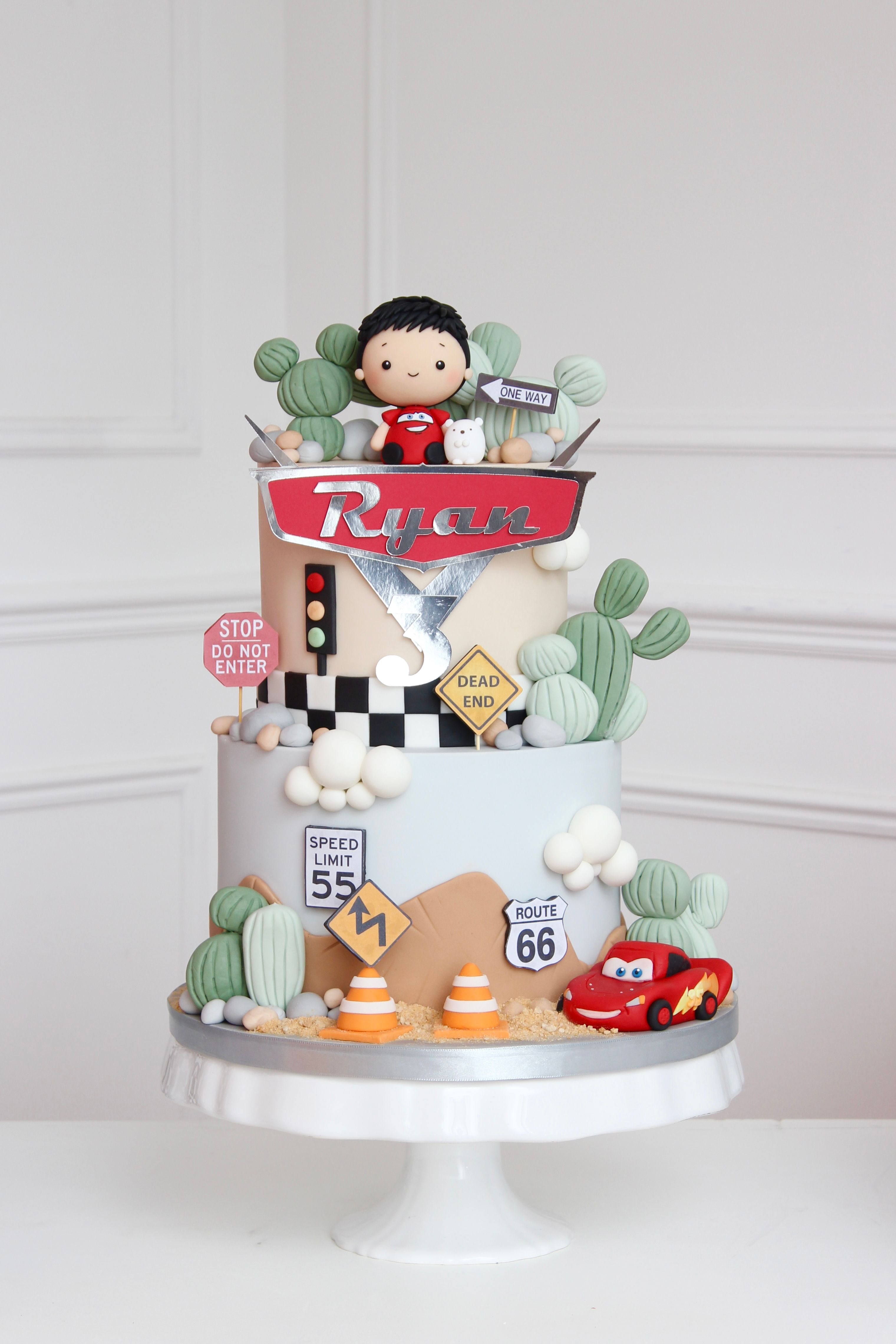 Lightning McQueen Cake