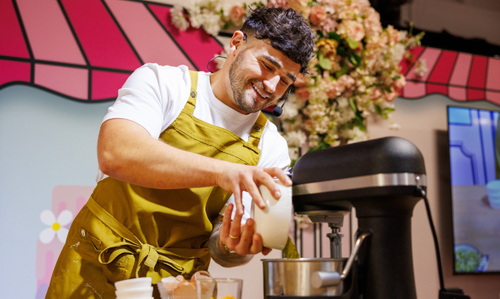 COULD YOU BE THE NEXT BAKE OFF: THE PROFESSIONALS CHAMPION?