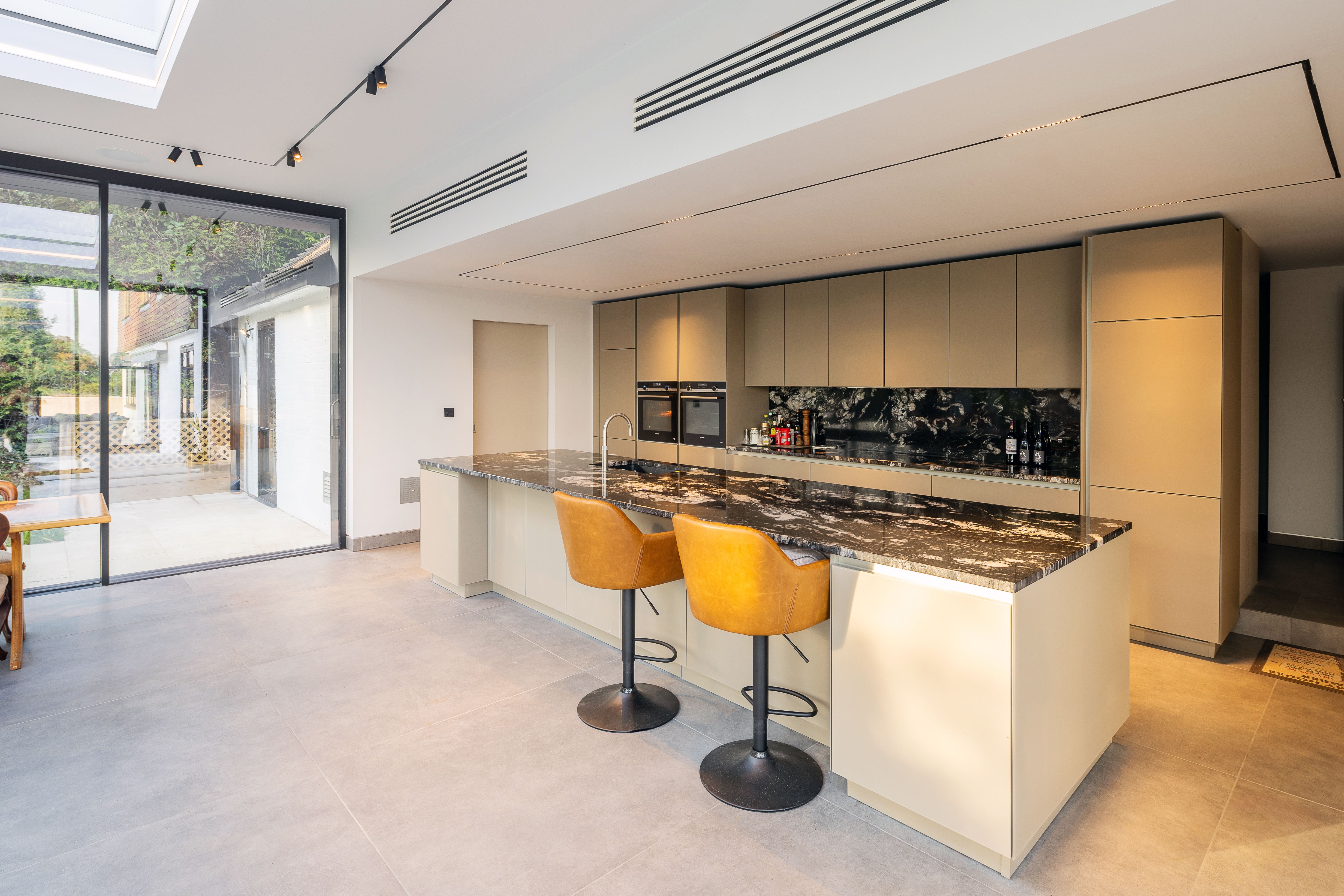 Nispero kitchen 2