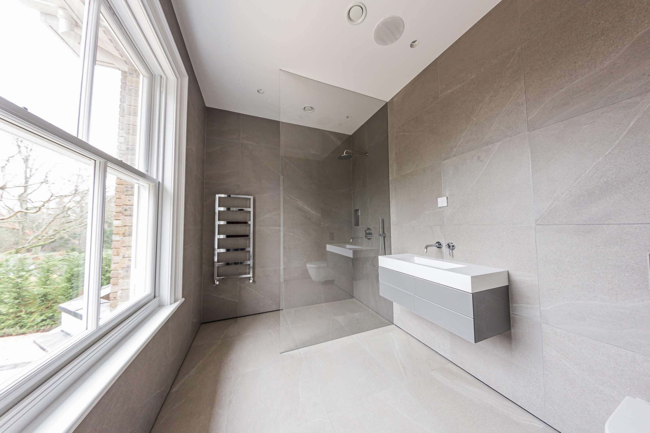 Walk in shower screens