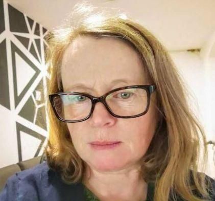 Lisa M Harmey