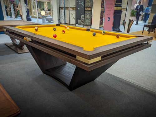 The Bentley Trapezoid Ball Runner. Traditional UK Pub Pool Table