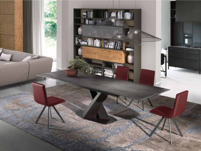 Victoria Dining Table